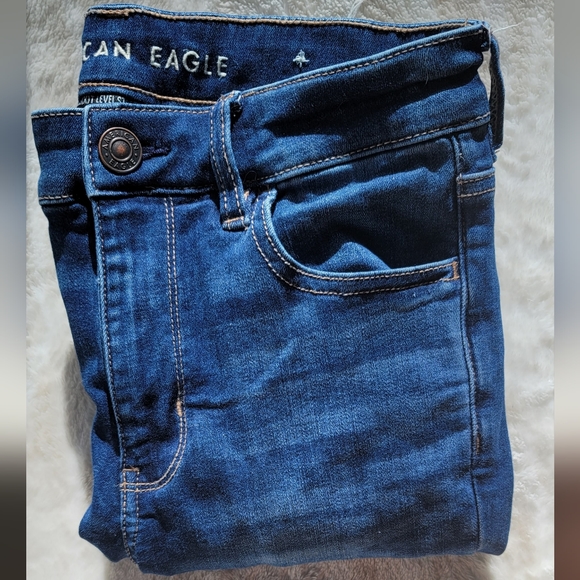 3/$35 American Eagle Hi-Rise Jeggings Crop - Picture 3 of 5